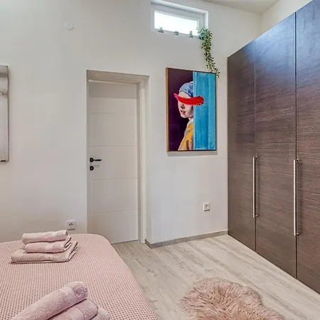 Apartment Riva *